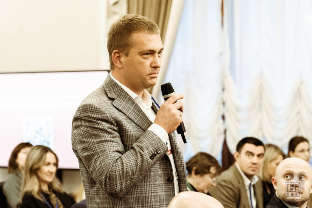 4. Николай Большаков.png