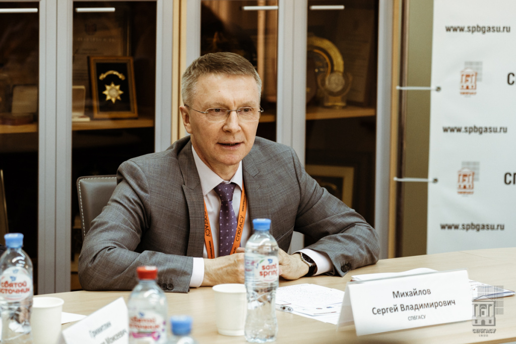 Сергей Михайлов Сергей Михайлов