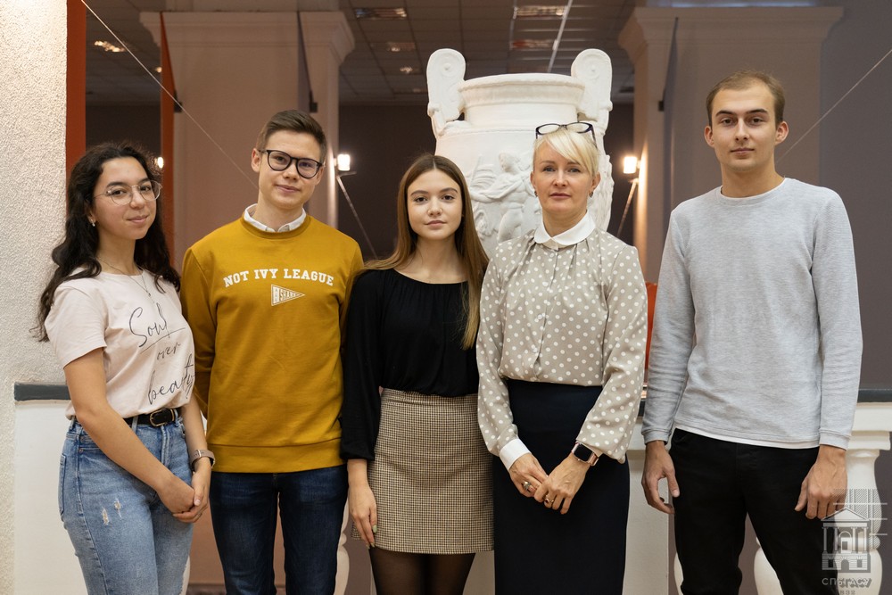 Камаля Назрулоева Иван Зуев Мария Речкина Оксана Сафонова Никита Смольянинов Камаля Назрулоева Иван Зуев Мария Речкина Оксана Сафонова Никита Смольянинов