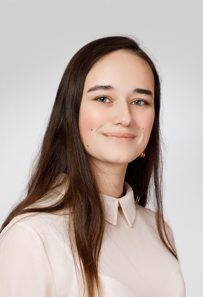 Алёна Белкова.png Алёна Белкова.png