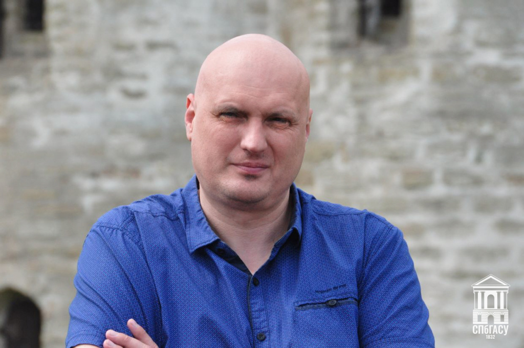 Олег Степанов