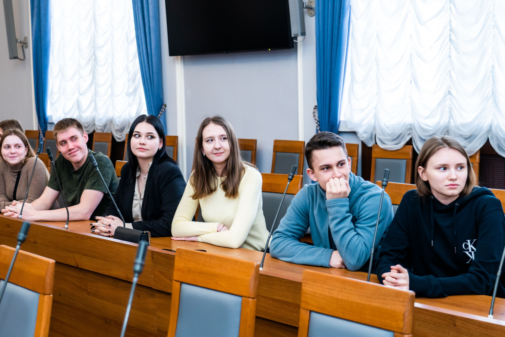 Студенты СПбГАСУ на презентации книги Игоря Вебера